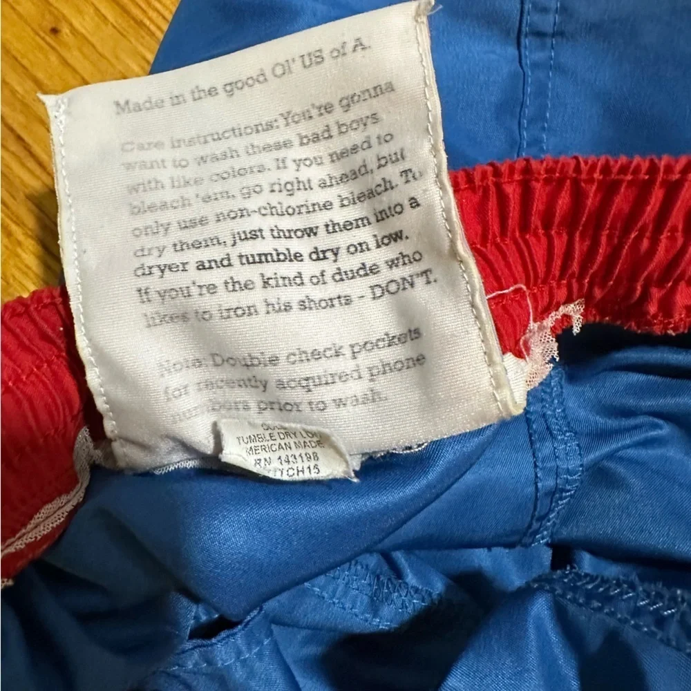 Chubbies Mens Swim Shorts Medium Blue Red No Lining Made in USA Patriotic (f6
